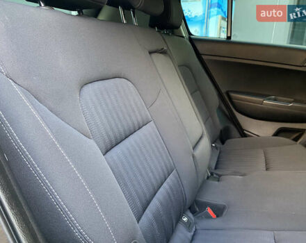 Бежевый Киа Sportage, объемом двигателя 1.69 л и пробегом 83 тыс. км за 18490 $, фото 95 на Automoto.ua