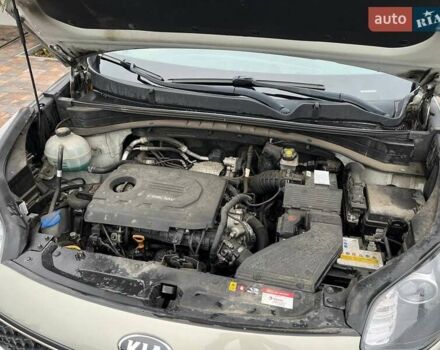 Бежевый Киа Sportage, объемом двигателя 1.69 л и пробегом 97 тыс. км за 18600 $, фото 22 на Automoto.ua