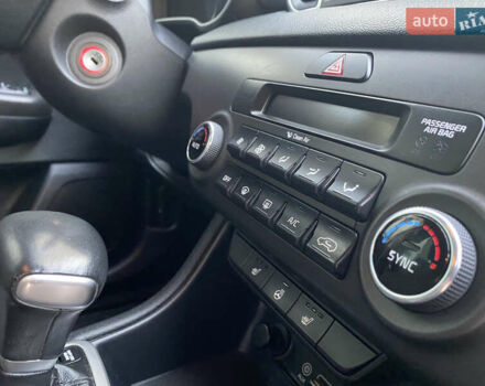 Бежевый Киа Sportage, объемом двигателя 1.69 л и пробегом 83 тыс. км за 18490 $, фото 109 на Automoto.ua