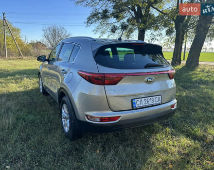 Бежевый Киа Sportage, объемом двигателя 1.69 л и пробегом 218 тыс. км за 15400 $, фото 6 на Automoto.ua