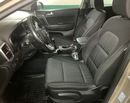 Бежевый Киа Sportage, объемом двигателя 1.6 л и пробегом 20 тыс. км за 19300 $, фото 9 на Automoto.ua