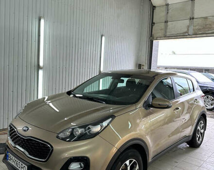 Бежевый Киа Sportage, объемом двигателя 1.59 л и пробегом 71 тыс. км за 18000 $, фото 2 на Automoto.ua