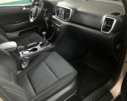 Бежевый Киа Sportage, объемом двигателя 1.6 л и пробегом 20 тыс. км за 19300 $, фото 18 на Automoto.ua