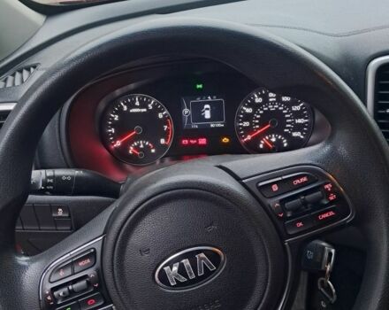 Чорний Кіа Sportage, об'ємом двигуна 2 л та пробігом 127 тис. км за 14950 $, фото 5 на Automoto.ua