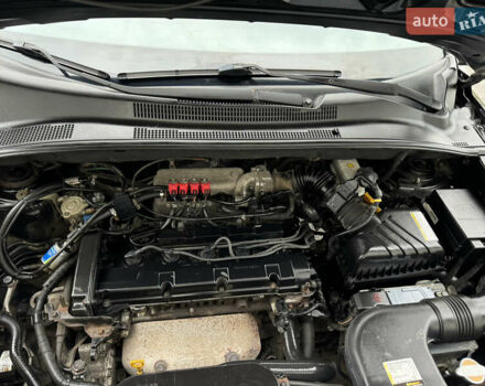 Черный Киа Sportage, объемом двигателя 2 л и пробегом 370 тыс. км за 6500 $, фото 19 на Automoto.ua