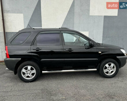 Черный Киа Sportage, объемом двигателя 2 л и пробегом 370 тыс. км за 6500 $, фото 7 на Automoto.ua