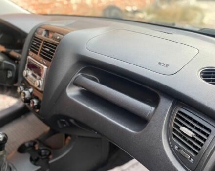 Черный Киа Sportage, объемом двигателя 2 л и пробегом 161 тыс. км за 4300 $, фото 14 на Automoto.ua