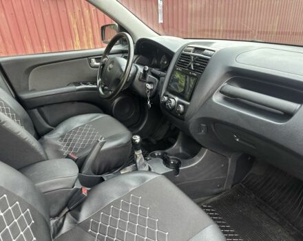Черный Киа Sportage, объемом двигателя 2 л и пробегом 262 тыс. км за 5350 $, фото 17 на Automoto.ua