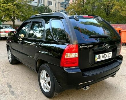 Черный Киа Sportage, объемом двигателя 2 л и пробегом 205 тыс. км за 7500 $, фото 4 на Automoto.ua