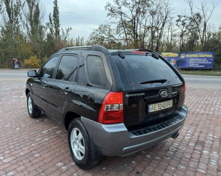 Чорний Кіа Sportage, об'ємом двигуна 2 л та пробігом 180 тис. км за 6700 $, фото 10 на Automoto.ua