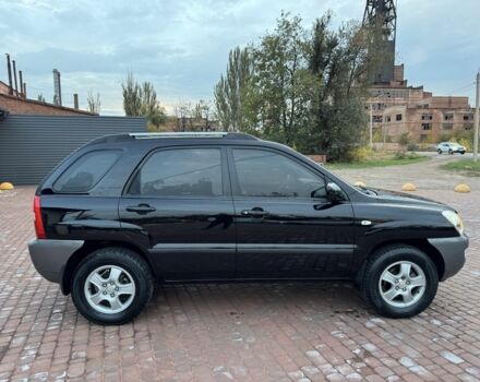 Чорний Кіа Sportage, об'ємом двигуна 2 л та пробігом 180 тис. км за 6700 $, фото 5 на Automoto.ua