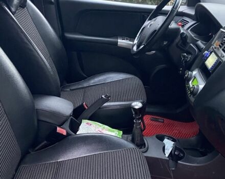Чорний Кіа Sportage, об'ємом двигуна 2 л та пробігом 227 тис. км за 6900 $, фото 13 на Automoto.ua
