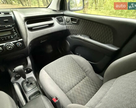 Киа Sportage 2006 в Львове на Automoto.ua Черный Киа Sportage, объемом двигателя 2 л и пробегом 182 тыс. км за 6250 $, фото 17 на Automoto.ua