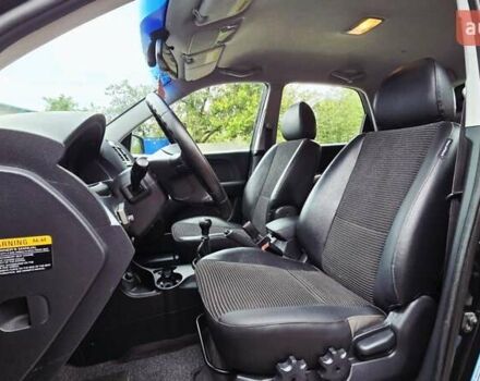 Чорний Кіа Sportage, об'ємом двигуна 2 л та пробігом 172 тис. км за 7999 $, фото 41 на Automoto.ua