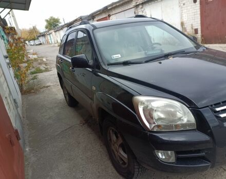 Черный Киа Sportage, объемом двигателя 2 л и пробегом 307 тыс. км за 4800 $, фото 4 на Automoto.ua