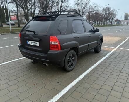 Черный Киа Sportage, объемом двигателя 2 л и пробегом 322 тыс. км за 7000 $, фото 4 на Automoto.ua