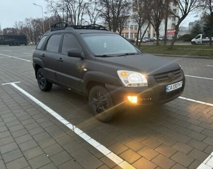 Черный Киа Sportage, объемом двигателя 2 л и пробегом 322 тыс. км за 7000 $, фото 2 на Automoto.ua