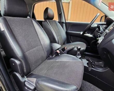 Чорний Кіа Sportage, об'ємом двигуна 2 л та пробігом 172 тис. км за 7999 $, фото 49 на Automoto.ua