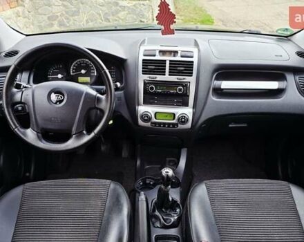 Чорний Кіа Sportage, об'ємом двигуна 2 л та пробігом 172 тис. км за 7999 $, фото 47 на Automoto.ua