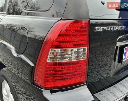 Черный Киа Sportage, объемом двигателя 2 л и пробегом 240 тыс. км за 7650 $, фото 27 на Automoto.ua