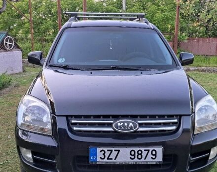 Черный Киа Sportage, объемом двигателя 0 л и пробегом 200 тыс. км за 4200 $, фото 1 на Automoto.ua