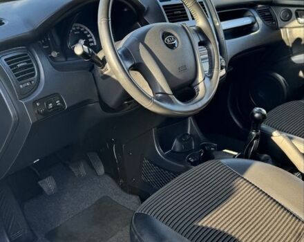 Чорний Кіа Sportage, об'ємом двигуна 2 л та пробігом 178 тис. км за 8800 $, фото 10 на Automoto.ua