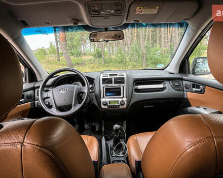 Черный Киа Sportage, объемом двигателя 1.98 л и пробегом 247 тыс. км за 7700 $, фото 15 на Automoto.ua