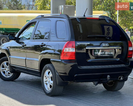 Черный Киа Sportage, объемом двигателя 2 л и пробегом 171 тыс. км за 8599 $, фото 2 на Automoto.ua