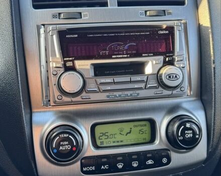 Чорний Кіа Sportage, об'ємом двигуна 2 л та пробігом 178 тис. км за 8800 $, фото 14 на Automoto.ua