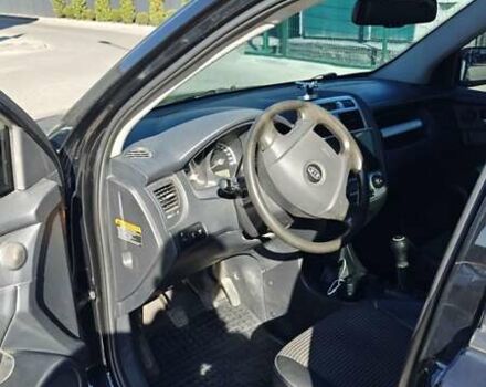 Черный Киа Sportage, объемом двигателя 1.98 л и пробегом 234 тыс. км за 8000 $, фото 15 на Automoto.ua