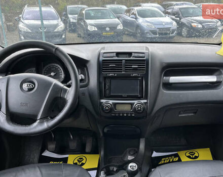 Черный Киа Sportage, объемом двигателя 1.98 л и пробегом 293 тыс. км за 6600 $, фото 9 на Automoto.ua