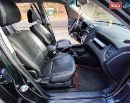 Кіа Sportage 2008 у Межгорье на Automoto.ua Чорний Кіа Sportage, об'ємом двигуна 2 л та пробігом 231 тис. км за 8300 $, фото 1 на Automoto.ua