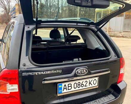 Черный Киа Sportage, объемом двигателя 2 л и пробегом 219 тыс. км за 8600 $, фото 8 на Automoto.ua