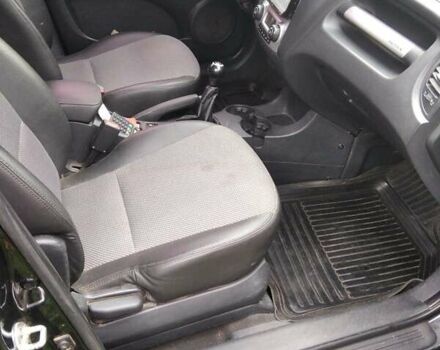 Чорний Кіа Sportage, об'ємом двигуна 2 л та пробігом 248 тис. км за 8600 $, фото 8 на Automoto.ua