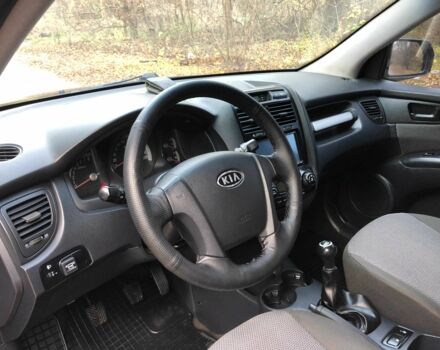 Черный Киа Sportage, объемом двигателя 2 л и пробегом 155 тыс. км за 7700 $, фото 11 на Automoto.ua