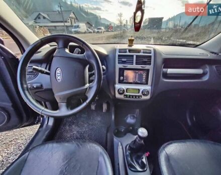 Кіа Sportage 2008 у Межгорье на Automoto.ua Чорний Кіа Sportage, об'ємом двигуна 2 л та пробігом 231 тис. км за 8300 $, фото 6 на Automoto.ua