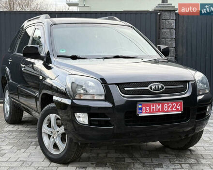 Чорний Кіа Sportage, об'ємом двигуна 2 л та пробігом 215 тис. км за 8600 $, фото 4 на Automoto.ua