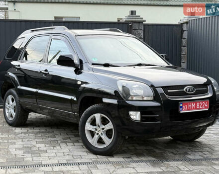 Чорний Кіа Sportage, об'ємом двигуна 2 л та пробігом 215 тис. км за 8600 $, фото 3 на Automoto.ua