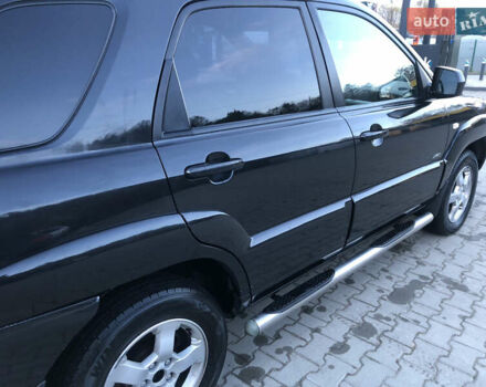 Черный Киа Sportage, объемом двигателя 2 л и пробегом 290 тыс. км за 7200 $, фото 11 на Automoto.ua