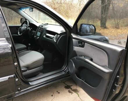 Черный Киа Sportage, объемом двигателя 2 л и пробегом 155 тыс. км за 7700 $, фото 12 на Automoto.ua