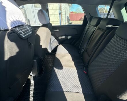 Черный Киа Sportage, объемом двигателя 2 л и пробегом 195 тыс. км за 9000 $, фото 9 на Automoto.ua