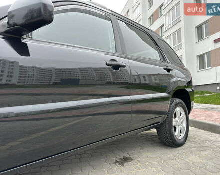 Черный Киа Sportage, объемом двигателя 2 л и пробегом 157 тыс. км за 8999 $, фото 14 на Automoto.ua