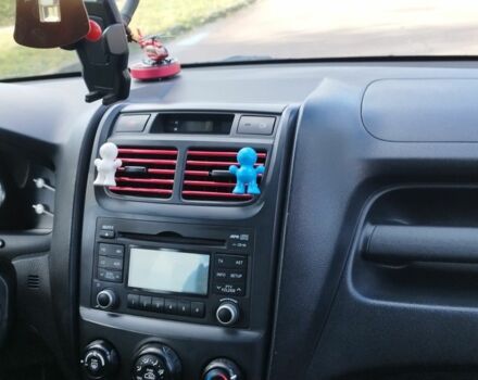 Черный Киа Sportage, объемом двигателя 2 л и пробегом 245 тыс. км за 8000 $, фото 5 на Automoto.ua