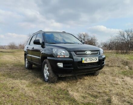 Чорний Кіа Sportage, об'ємом двигуна 2 л та пробігом 184 тис. км за 8699 $, фото 4 на Automoto.ua