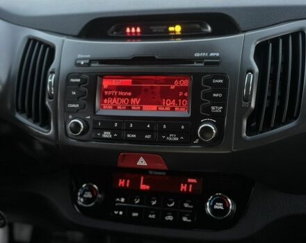 Черный Киа Sportage, объемом двигателя 2 л и пробегом 204 тыс. км за 12500 $, фото 10 на Automoto.ua