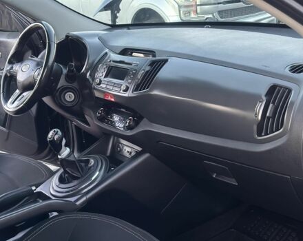 Черный Киа Sportage, объемом двигателя 2 л и пробегом 204 тыс. км за 12500 $, фото 6 на Automoto.ua
