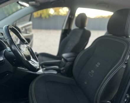 Черный Киа Sportage, объемом двигателя 2 л и пробегом 204 тыс. км за 12500 $, фото 5 на Automoto.ua