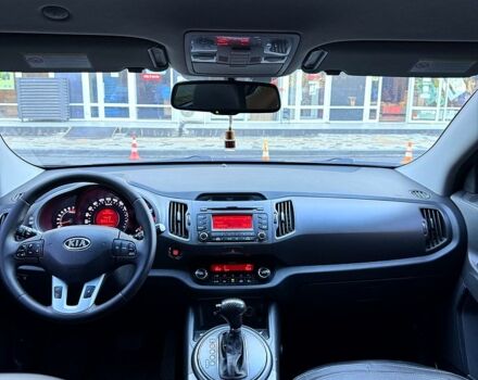 Черный Киа Sportage, объемом двигателя 2 л и пробегом 225 тыс. км за 13750 $, фото 5 на Automoto.ua