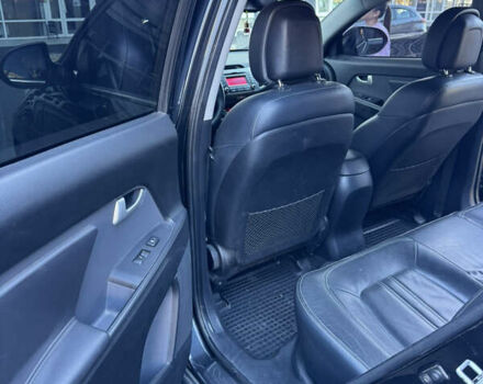 Черный Киа Sportage, объемом двигателя 2 л и пробегом 225 тыс. км за 13750 $, фото 13 на Automoto.ua