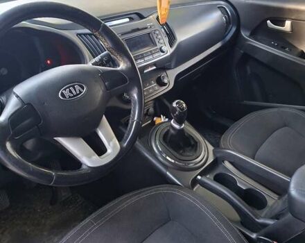 Черный Киа Sportage, объемом двигателя 1.69 л и пробегом 245 тыс. км за 10700 $, фото 5 на Automoto.ua